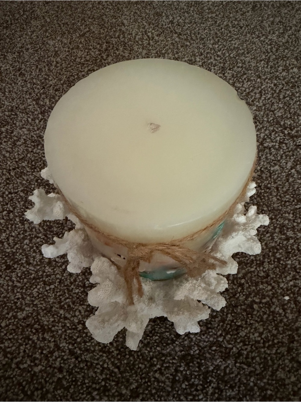 Natural Ivory Bath Candle with Aqua Starfish Accent - Picture 2 of 2